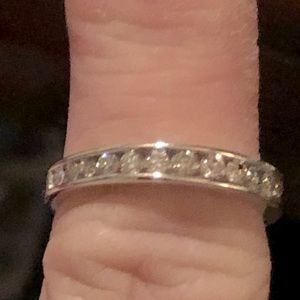 Sterling silver 1/2 cttw genuine diamonds Size 7